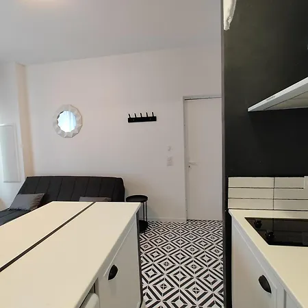 Atypique Avec Terrasse *