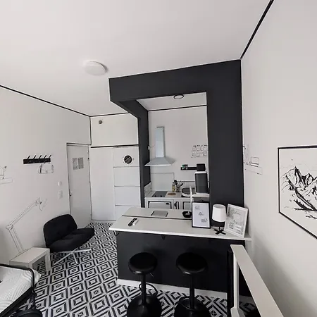 Apartament Atypique Avec Terrasse