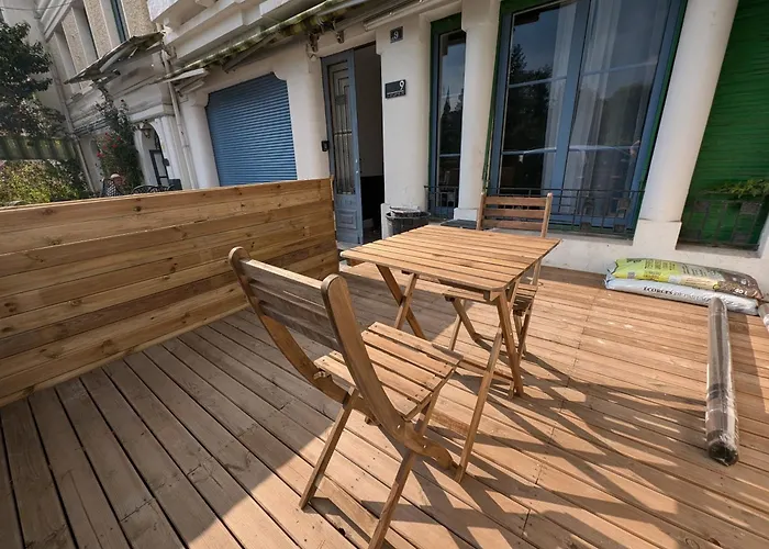 Atypique Avec Terrasse