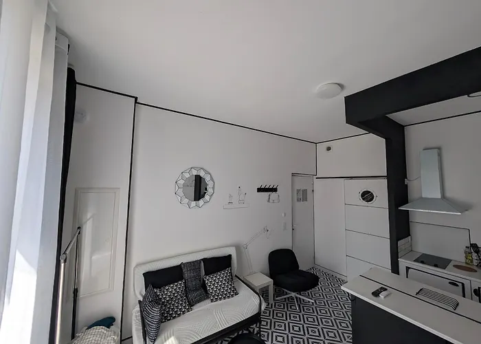 Atypique Avec Terrasse * Λούρδη