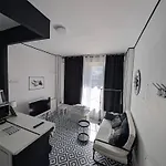 Atypique Avec Terrasse * Лурд