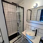 Atypique Avec Terrasse Апартаменты *