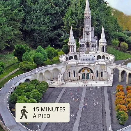 Atypique Avec Terrasse Apartmán *